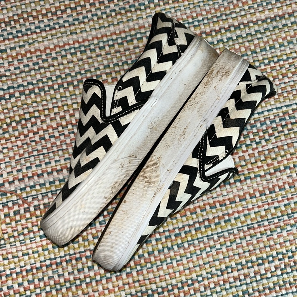 Vans Sneakers - Picture 3 of 9